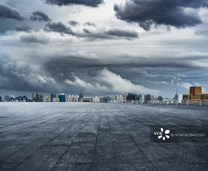 暴风雨天空，道路背景图片素材