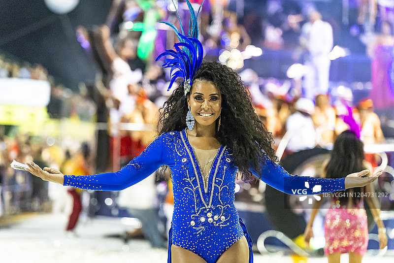 巴西狂欢节上的美女图片素材