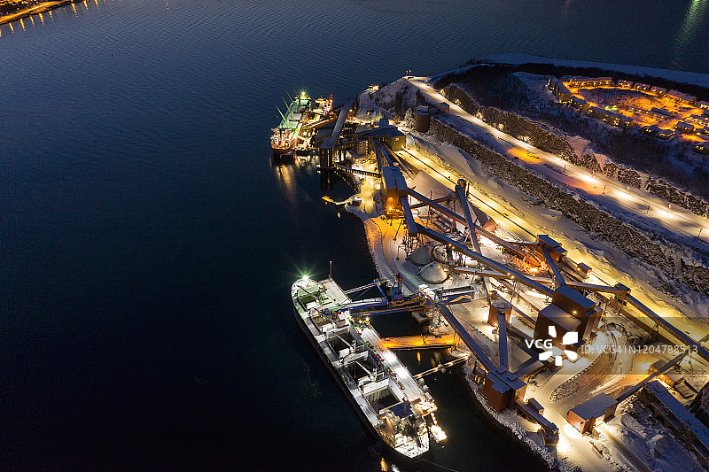 夜间船舶建造图片素材