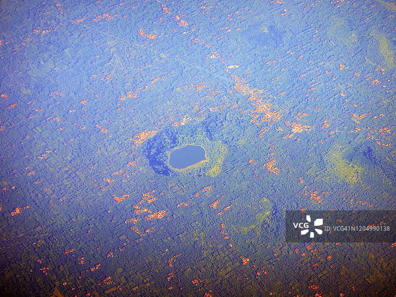 东爪哇的拉努贝达利湖图片素材