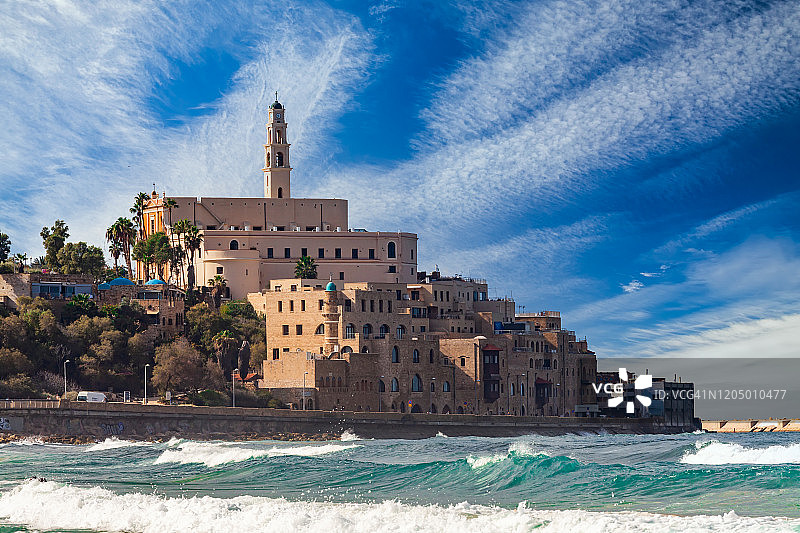 以色列特拉维夫雅法老城日落时分沙滩海湾图片素材