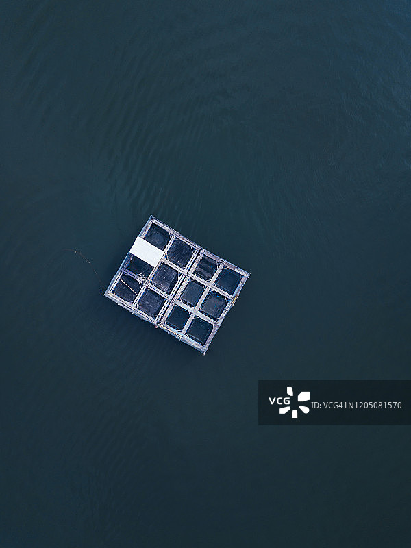 印度尼西亚巴厘岛沙朗岸龙虾养殖场鸟瞰图片素材