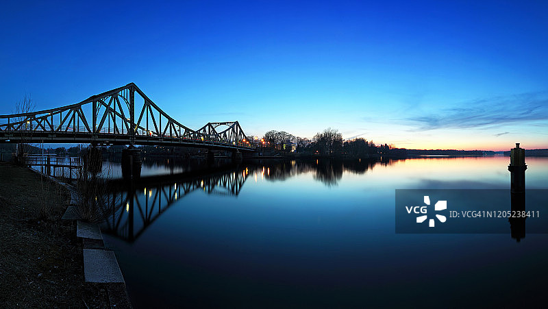 柏林和波茨坦之间的格利尼克桥图片素材