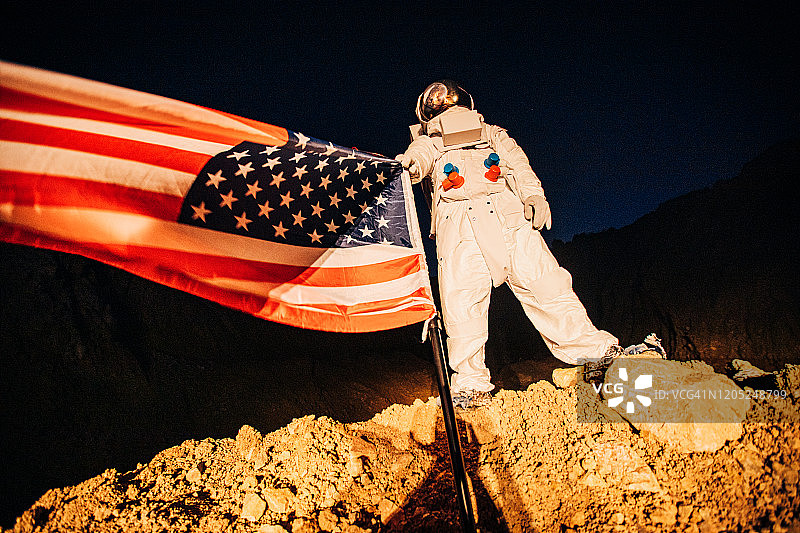 美国宇航员征服火星图片素材