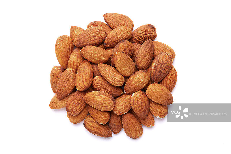 白色背景上的杏仁图片素材