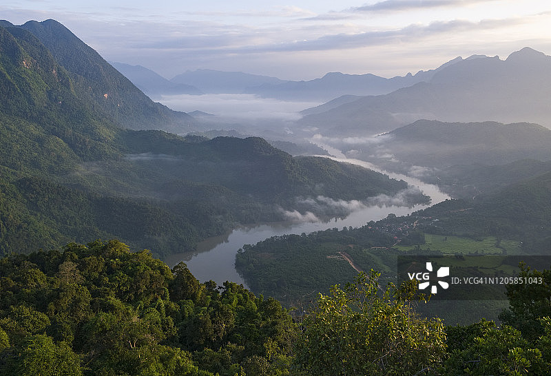南欧山谷图片素材
