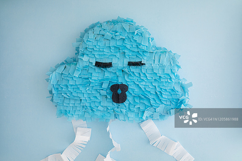 带脸的云朵彩罐图片素材