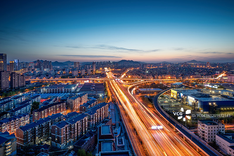 城市夜景天桥图片素材