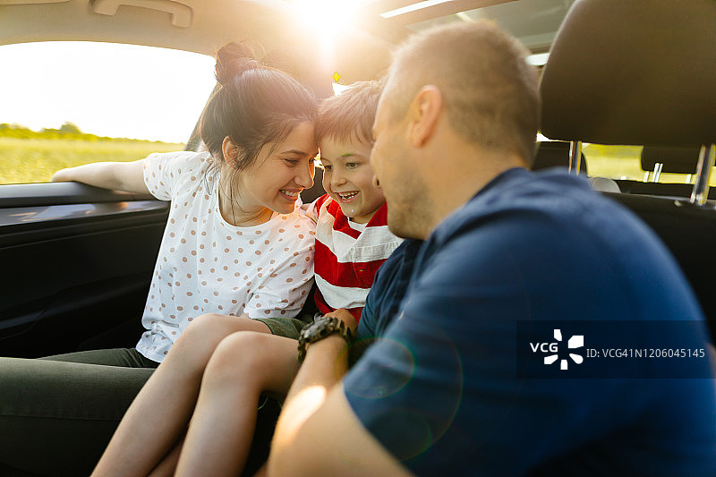 与父母的公路旅行图片素材