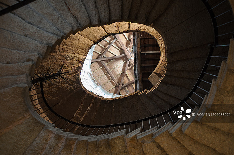 旧螺旋楼梯图片素材