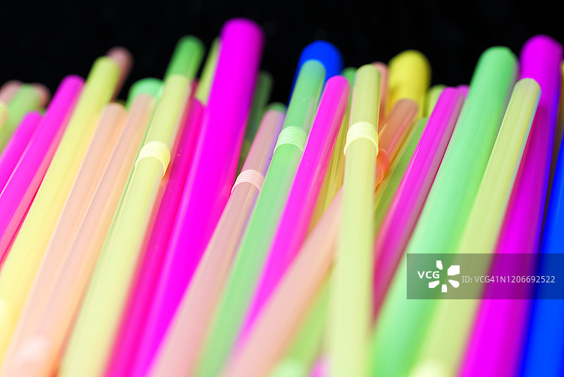 霓虹灯吸管图片素材