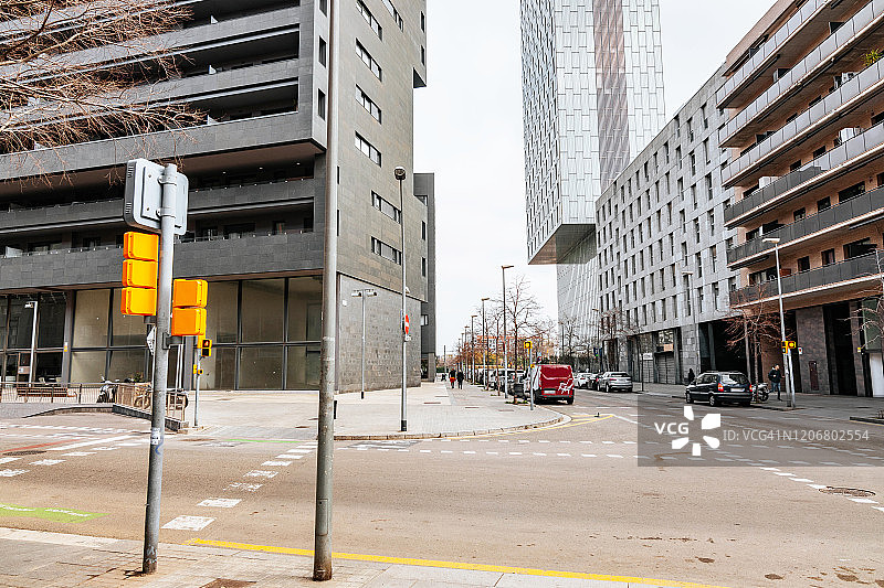 巴塞罗那对角线大街的城市天际线图片素材