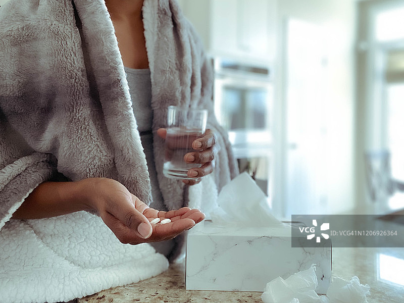 感到不适图片素材