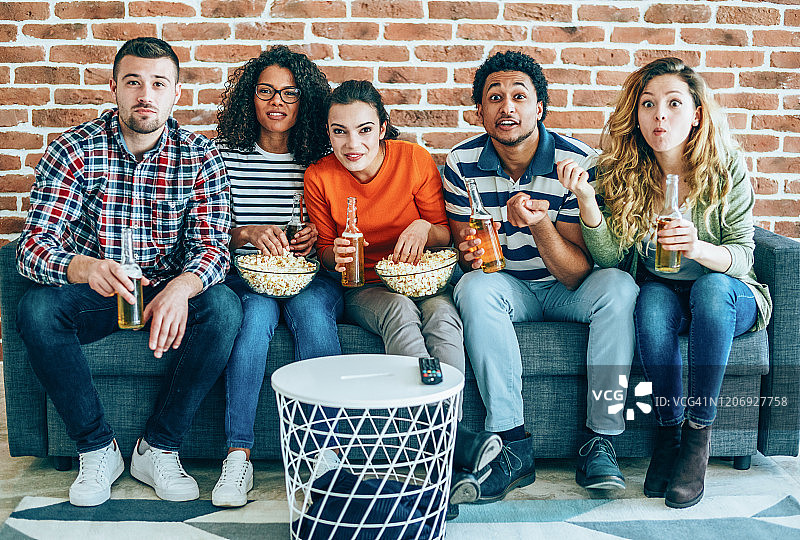 周末家庭影院图片素材