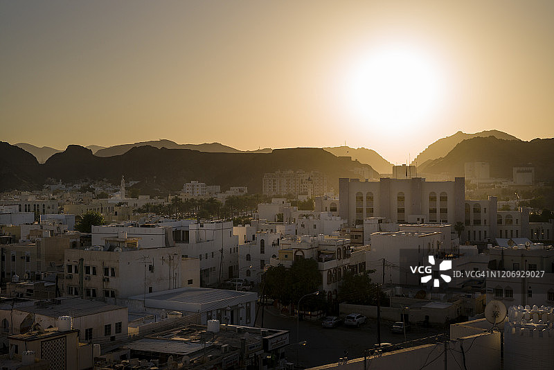 阿曼首都马斯喀特穆特拉山景图片素材