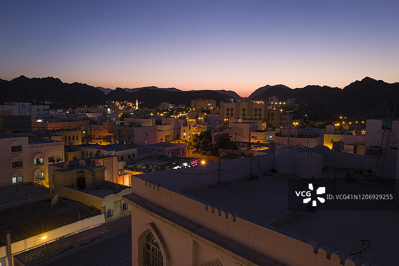 阿曼首都马斯喀特穆特拉山景图片素材