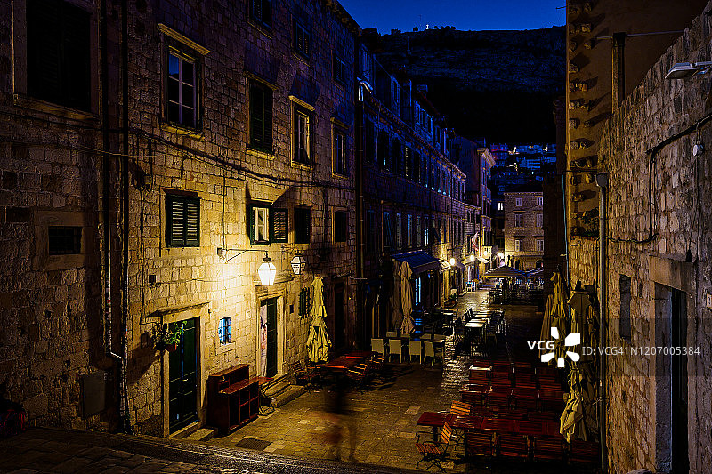 克罗地亚杜布罗夫尼克老城斯特拉顿大街的经典景色图片素材