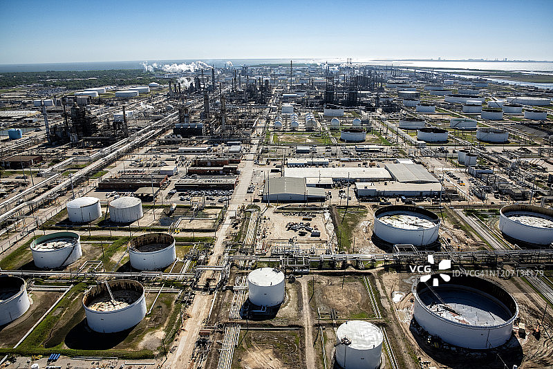 德克萨斯州炼油厂上方图片素材