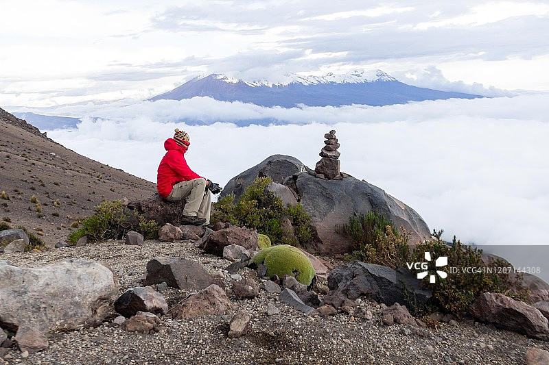 米斯蒂火山的Apachetas图片素材