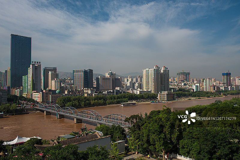 中国甘肃省兰州市高空全景图片素材
