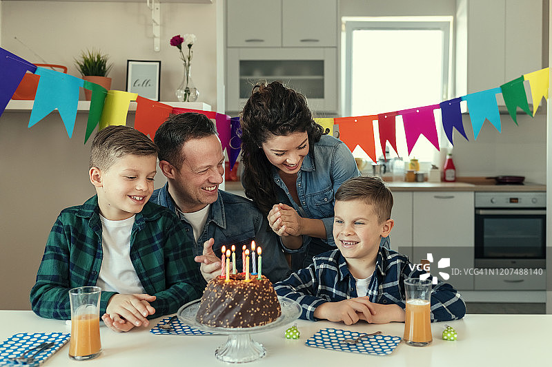 很高兴与大家共度今天图片素材