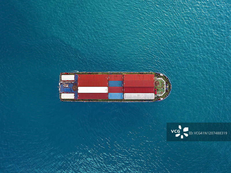 集装箱货轮航拍图片素材