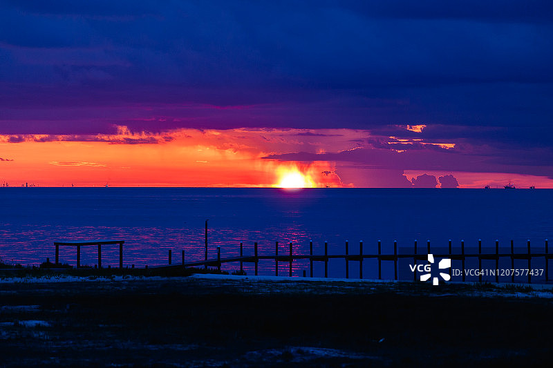 莫比尔湾日落图片素材