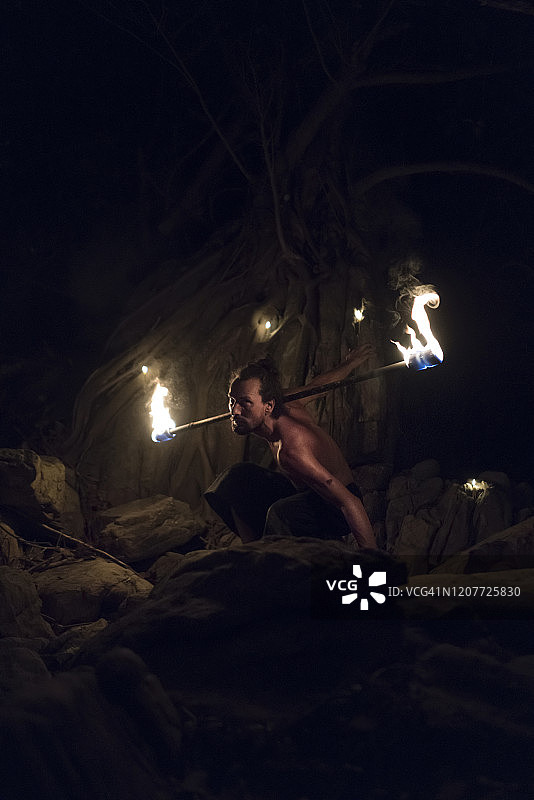 穴居人的舞蹈图片素材