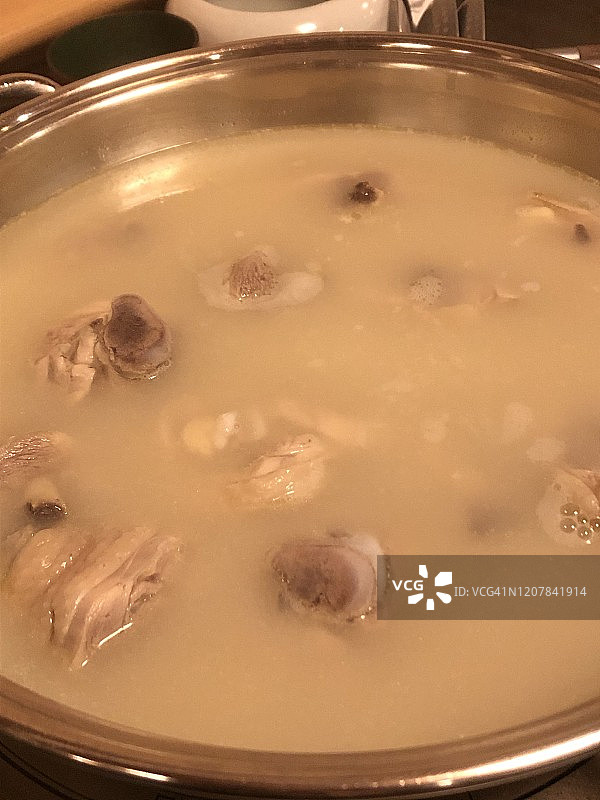 鸡肉火锅汤图片素材