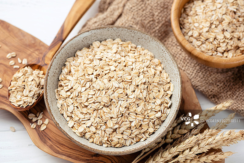 燕麦片，干燥轧制燕麦图片素材