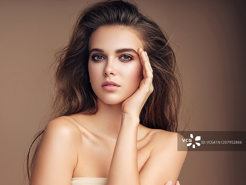 美丽的快乐女人图片素材