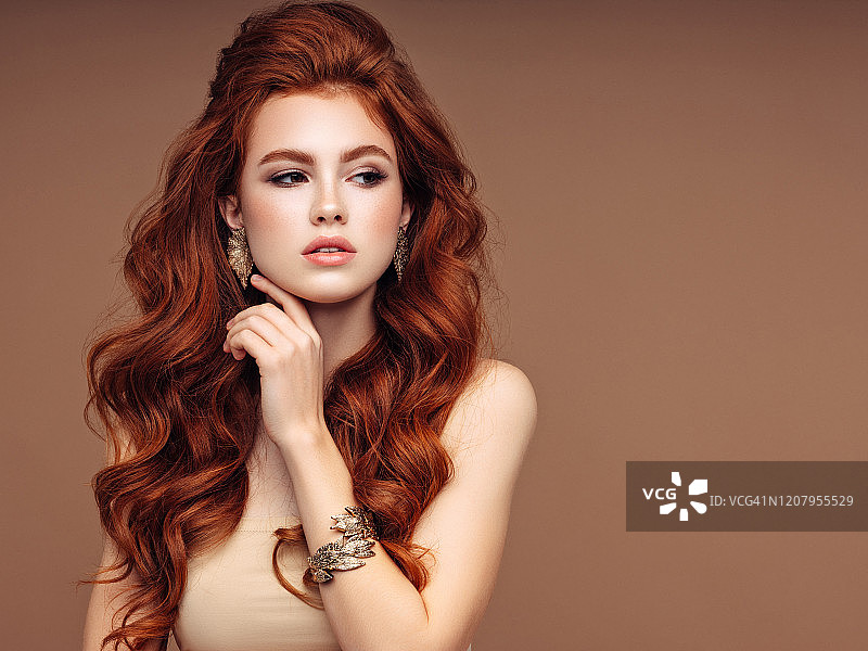 一个漂亮女人的肖像图片素材