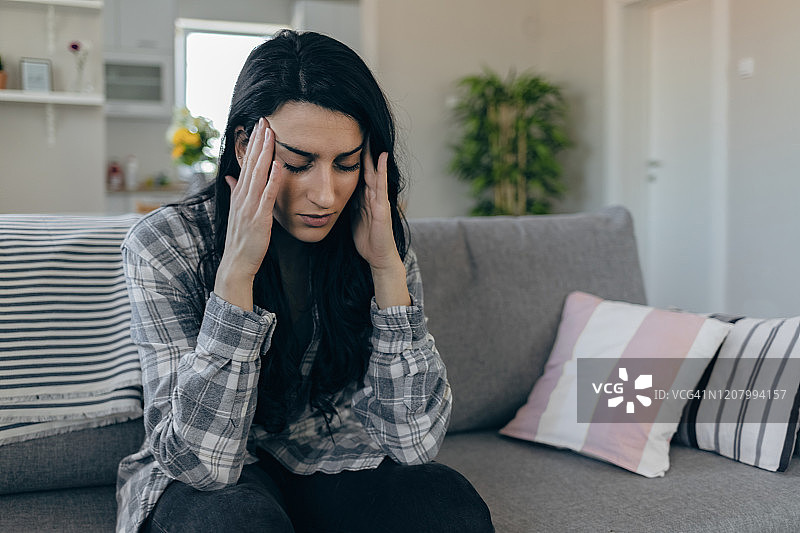 那些想躲避世界的日子图片素材