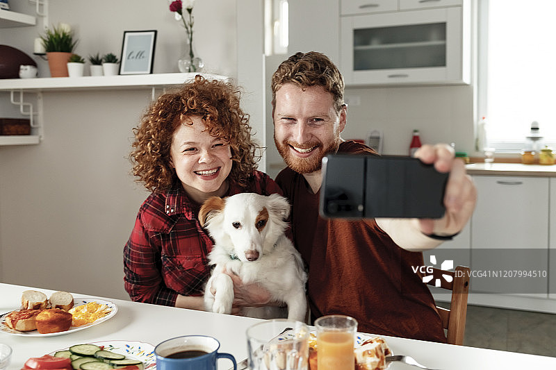 我们一起拍最美的自拍照图片素材