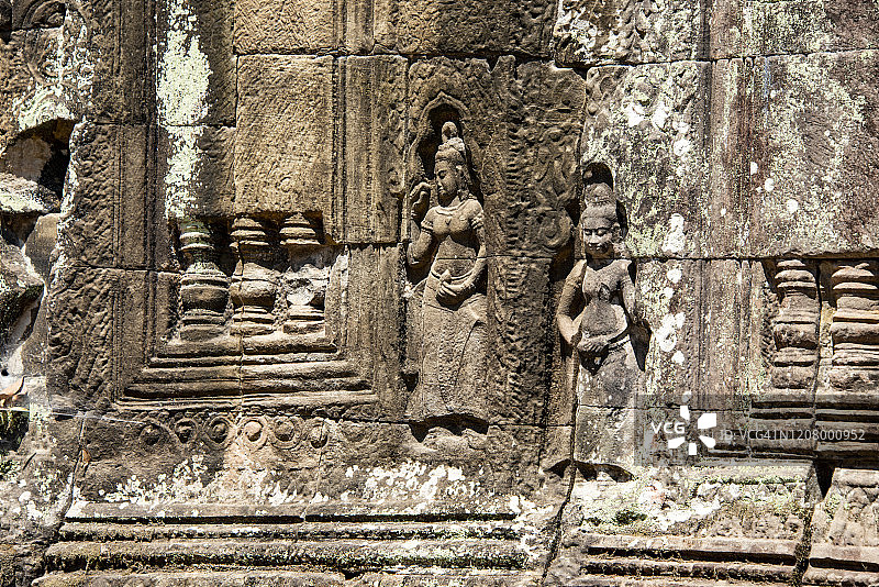 柬埔寨吴哥窟圣剑寺墙壁上的雕刻（浅浮雕），暹粒图片素材