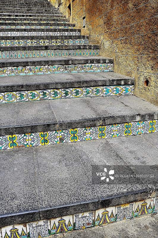 欧洲意大利西西里岛卡塔尼亚：卡尔塔吉龙圣玛丽亚蒙特阶梯细节图片素材