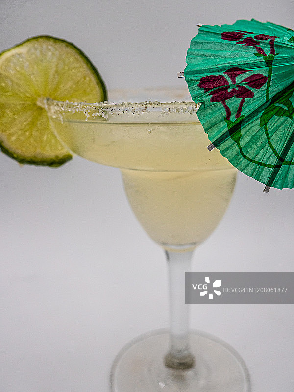 青柠纸伞玛格丽特图片素材