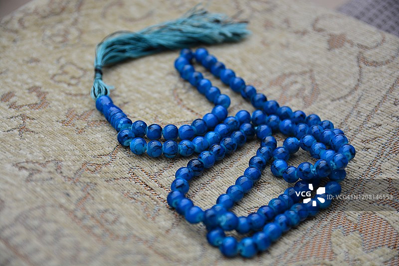 蓝色穆斯林泰斯比哈念珠图片素材