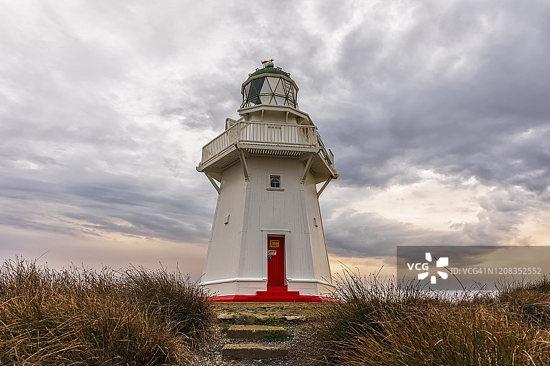 新西兰南岛怀帕帕角灯塔日落景观图片素材