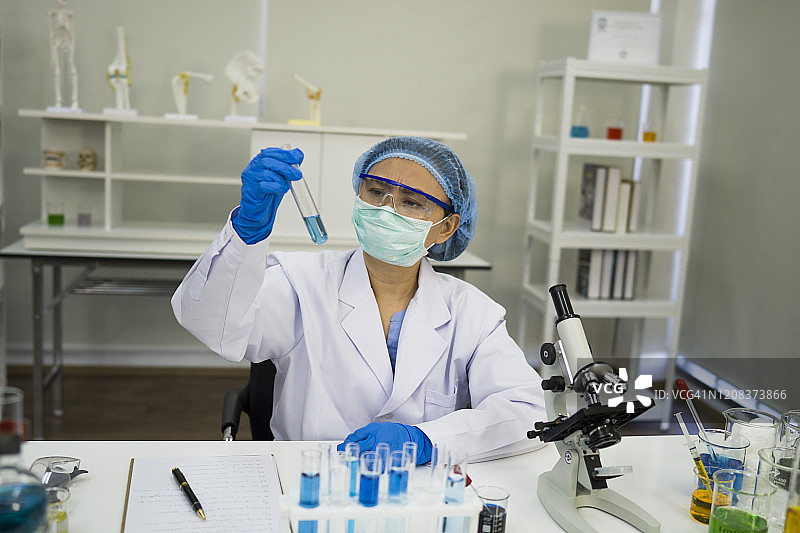 女医学研究员图片素材