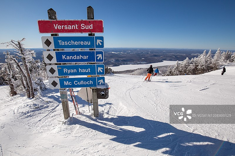 翠湖山庄的滑雪坡道标志图片素材