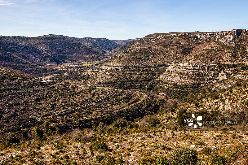 朗格多克-鲁西永地区纳瓦塞勒斯环形冰斗图片素材