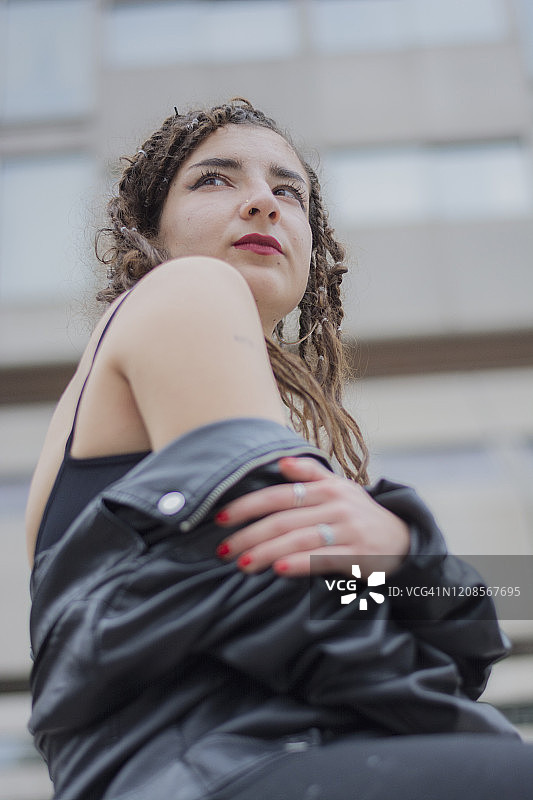 年轻女孩肖像图片素材