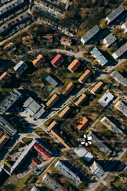 飞越城市地区图片素材