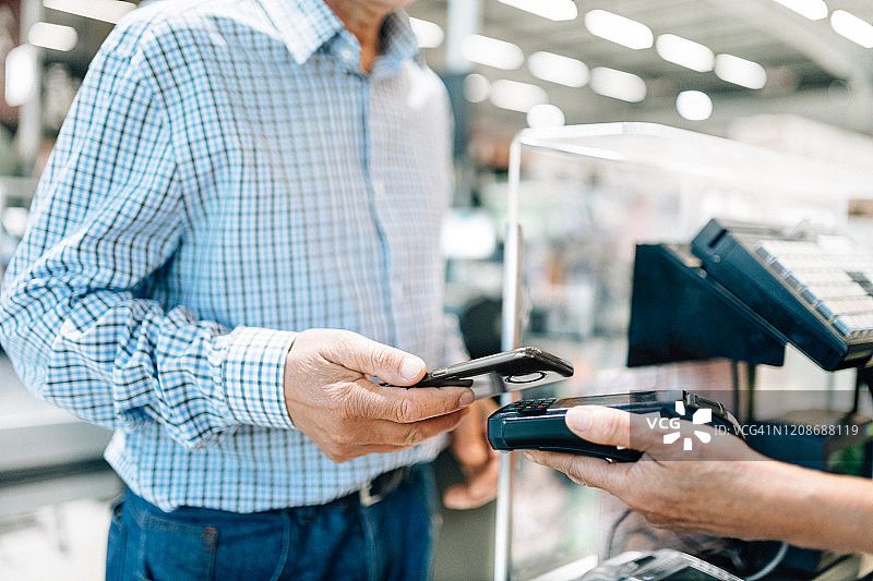 超市非接触式支付图片素材