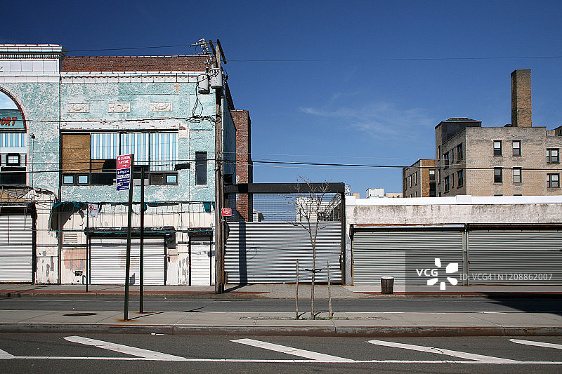 纽约皇后区关闭的店面图片素材