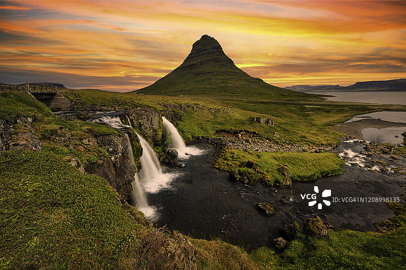 冰岛教会山图片素材