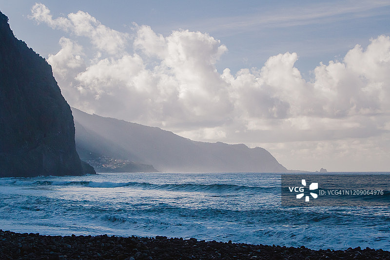 马德拉岛大西洋沿岸的壮丽海景图片素材