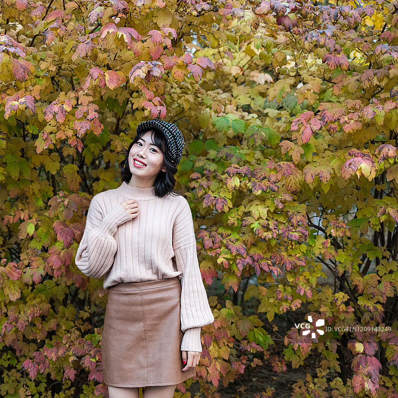 自然美妆女孩图片素材