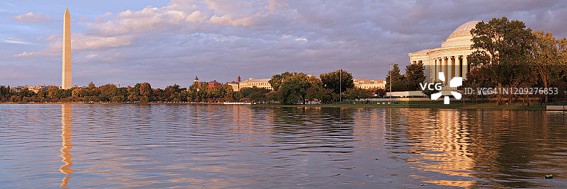 杰斐逊纪念堂 + 华盛顿纪念碑 - 华盛顿特区图片素材